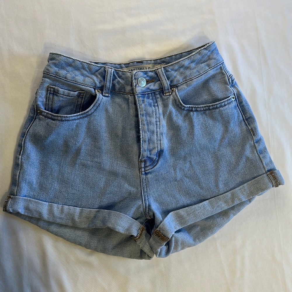 Brandy Melville Jean Shorts Size 25